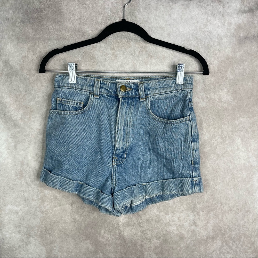 American‎ Apparel Vintage High Rise Light Wash Denim Shorts Women's Size 26